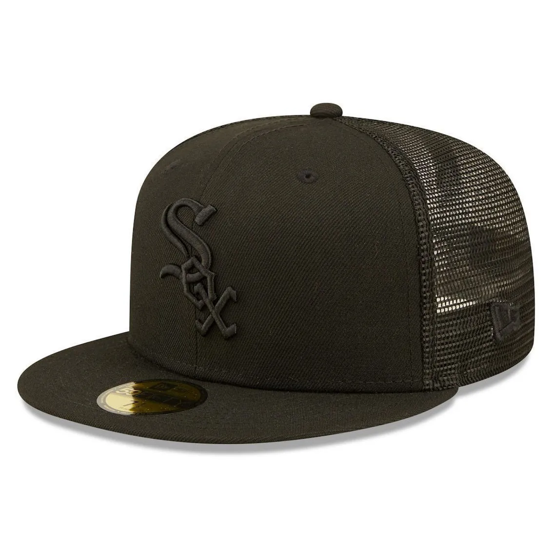 New Era Men's Chicago White Sox Blackout Trucker 59FIFTY Fitted Hat 2 New Era Men's Chicago White Sox Blackout Trucker 59FIFTY Fitted Hat - Image 2