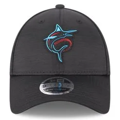 New Era Men's Black Miami Marlins 2023 Clubhouse 9FORTY Snapback Hat -Minnesota Twins Shop DSCO1160174188 1007 ALT2